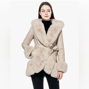 Amazon Orient Gran Faux Fur Jacket Brand New